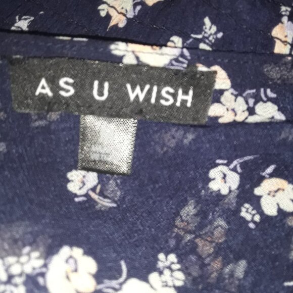 As U Wish SZ MED Blue Floral Sheer Smocked Waist Long Sleeve Low V Crop Top - Picture 3 of 5